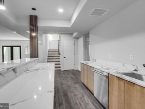 8313 Syracuse Circle, Vienna VA 22180
