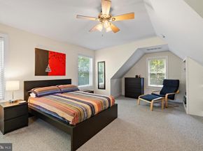 7 Walt Lane, Wyncote PA 19095