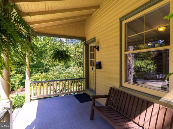 7 Walt Lane, Wyncote PA 19095