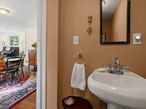 7 Walt Lane, Wyncote PA 19095