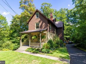 7 Walt Lane, Wyncote PA 19095
