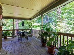 7 Walt Lane, Wyncote PA 19095