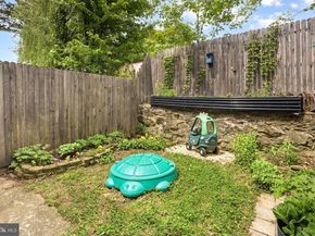 374 Fairway Terrace, Philadelphia PA 19128