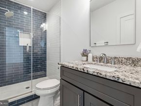 6806 Farragut Avenue, Falls Church VA 22042