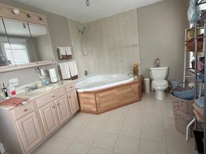 463 Burmont Road, Drexel Hill PA 19026