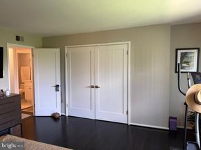 203 Yoakum Parkway 711, Alexandria VA 22304