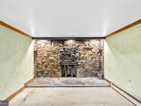 105 Spring Avenue, Holland PA 18966
