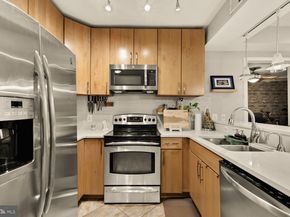 2412 17TH Street NW C03, Washington DC 20009
