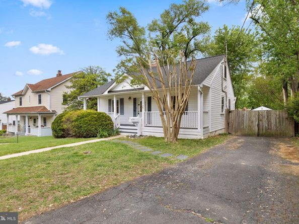 3115 Greenway Boulevard, Falls Church VA 22042