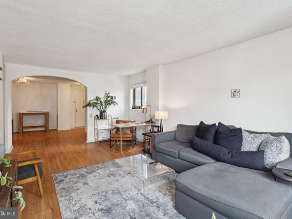 1420 Locust Street 25E, Philadelphia PA 19102