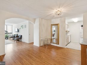 1420 Locust Street 25E, Philadelphia PA 19102