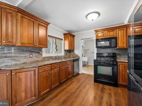 2154 Sproul Road, Broomall PA 19008