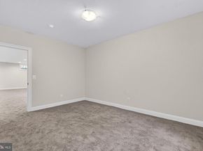 606 Meadow Lane SW, Vienna VA 22180