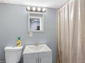 223 Long Lane, Upper Darby PA 19082