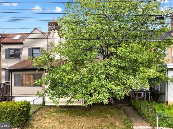 223 Long Lane, Upper Darby PA 19082