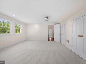 1211 Janneys Lane, Alexandria VA 22302
