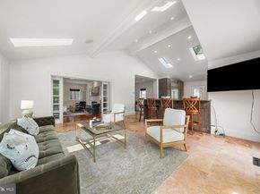 1211 Janneys Lane, Alexandria VA 22302
