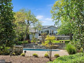 1211 Janneys Lane, Alexandria VA 22302