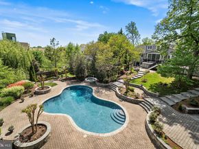 1211 Janneys Lane, Alexandria VA 22302
