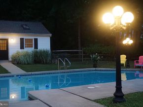 1390 Old Jacksonville, Ivyland PA 18974