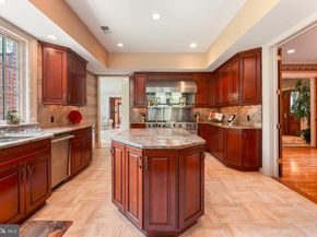1390 Old Jacksonville, Ivyland PA 18974