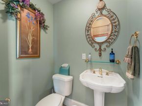 1390 Old Jacksonville, Ivyland PA 18974