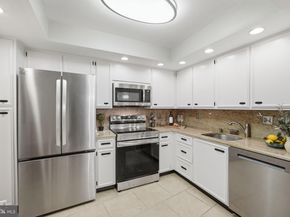 1101 S Arlington Ridge 305, Arlington VA 22202