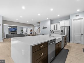 11865 Boscobel Court, Herndon VA 20170