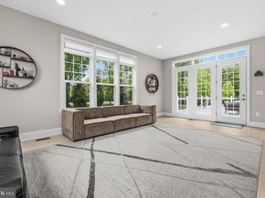 11865 Boscobel Court, Herndon VA 20170