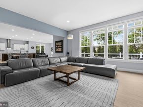 11865 Boscobel Court, Herndon VA 20170