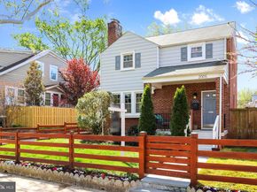 2005 NE Lawrence Street NE, Washington DC 20018