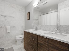 112 Market Street 3, Philadelphia PA 19106