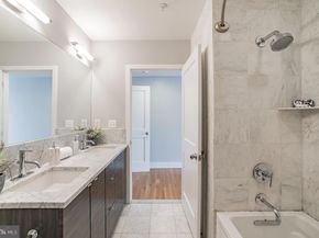 112 Market Street 3, Philadelphia PA 19106