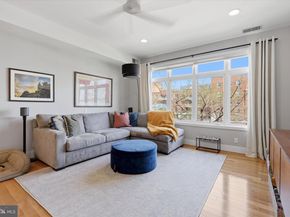 112 Market Street 3, Philadelphia PA 19106