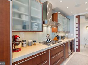 1612 16TH Street NW 3, Washington DC 20009