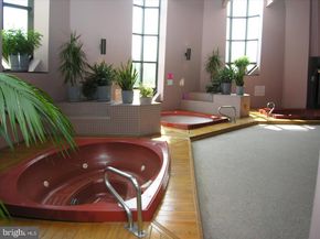 1600 N Oak Street 1221, Arlington VA 22209