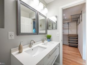 122 Sanborn Place, Alexandria VA 22305