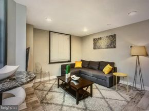 2135 Walnut Street 901, Philadelphia PA 19103