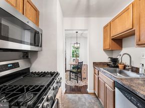 4401 Cherry Hill Road 59, Arlington VA 22207