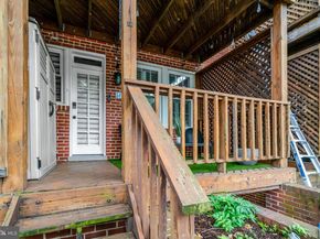5 Russell Road A, Alexandria VA 22301