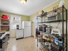 921 Spruce Street, Collingdale PA 19023