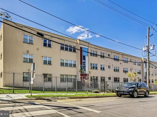 5045 Call Place SE 102, Washington DC 20019