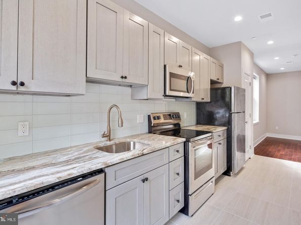 46 S 44TH Street, Philadelphia PA 19104