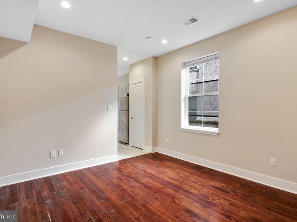46 S 44TH Street, Philadelphia PA 19104