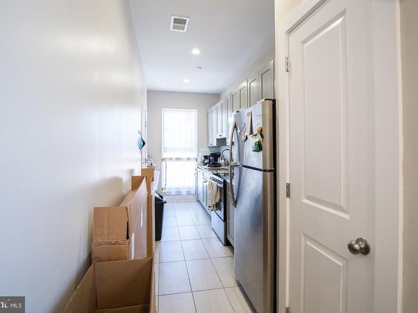 46 S 44TH Street, Philadelphia PA 19104