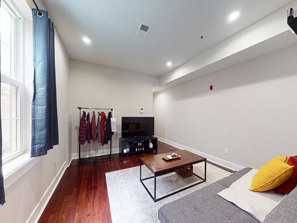 46 S 44TH Street, Philadelphia PA 19104