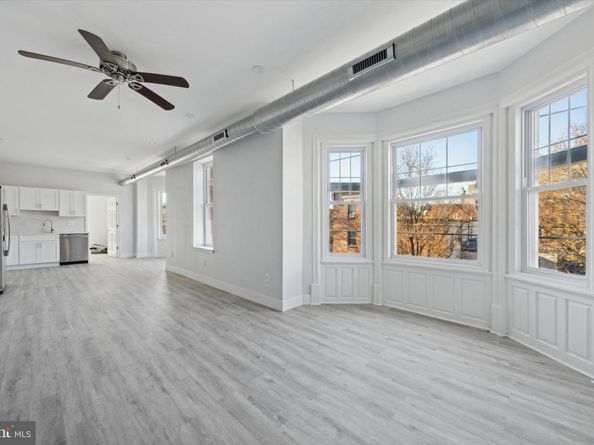 1939 W Diamond Street, Philadelphia PA 19121