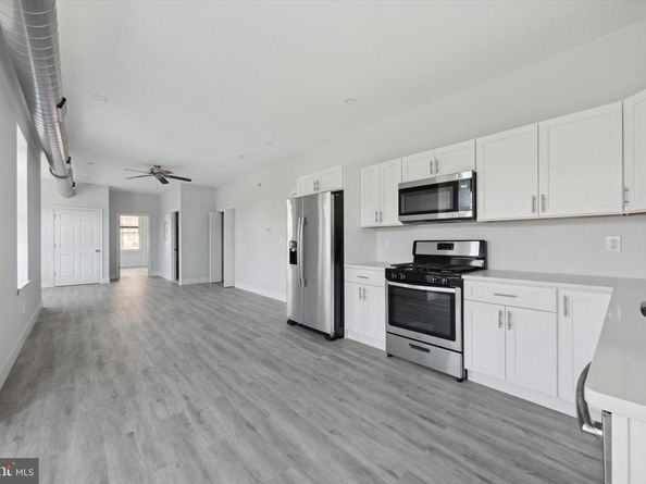 1939 W Diamond Street, Philadelphia PA 19121