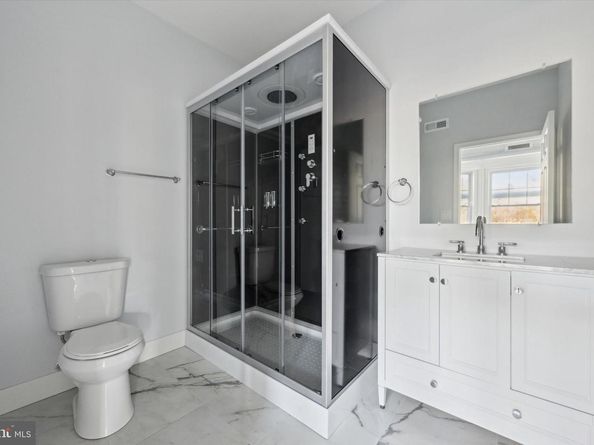 1939 W Diamond Street, Philadelphia PA 19121
