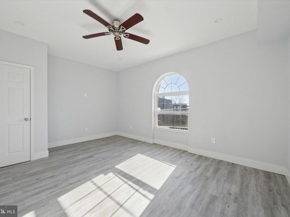 1939 W Diamond Street, Philadelphia PA 19121